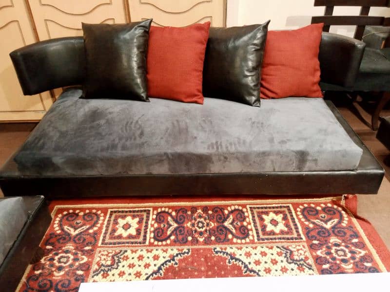 slightly used sofa available call 03124049200 5