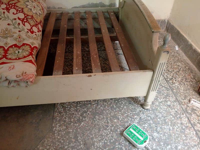 Single bed 6