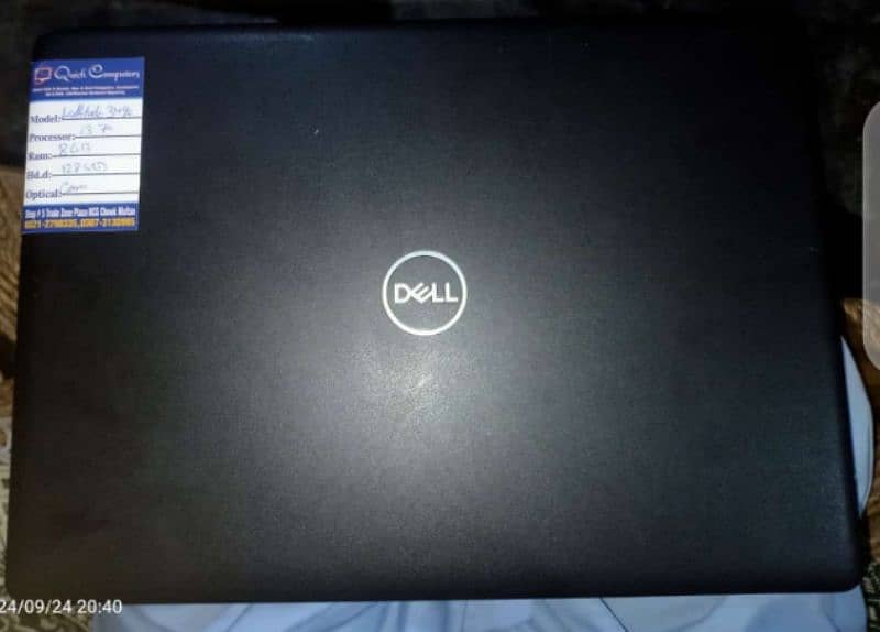 Dell Laptop for sale. 
i3 7th generation 
8 gb & 128 ssd 0