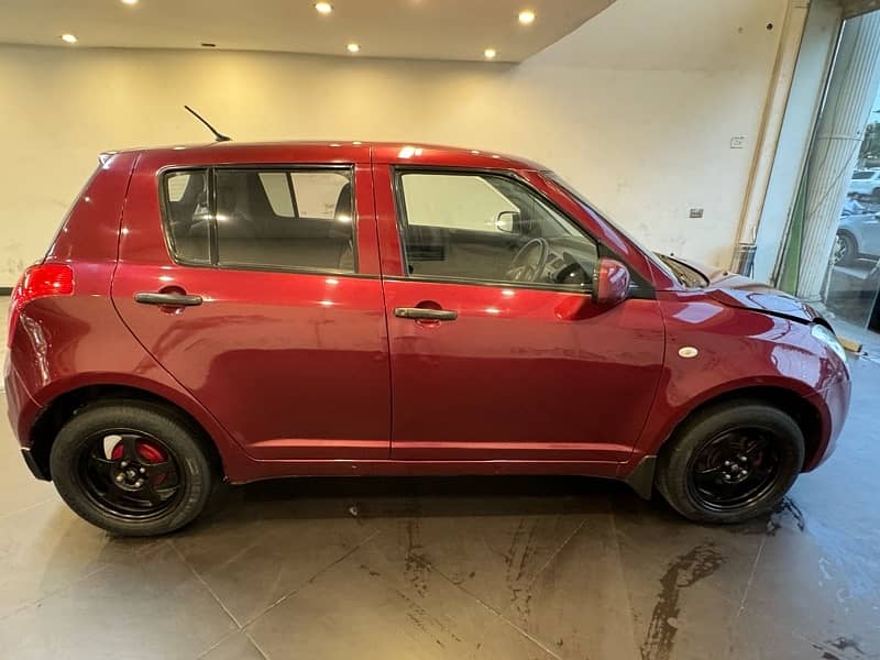 Suzuki Swift 2013 DX 1.3 13