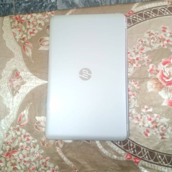 New HP laptop pavilion series for sale. . . 1