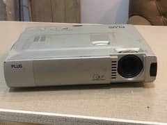 plus projector 10 by 8 Condition