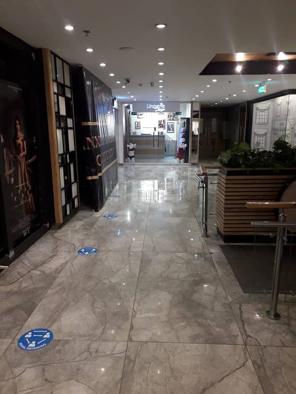 611 SQ FEET COMMERCIAL SHOP XINHUA MALL GULBERG FOR SALE 9