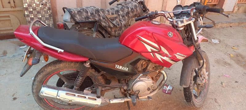 yamaha ybr 125g red colour 2017 model 1