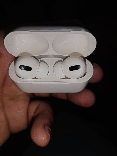 apple a2190 airpod maid in usa 2