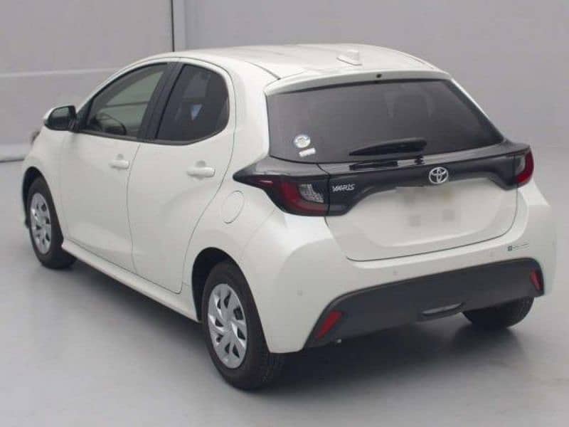 Toyota Yaris 2021 5