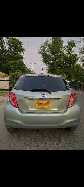 Toyota Vitz 2013 4