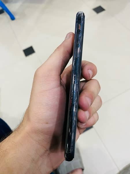 I phone X black colour 10/9 Condition 3