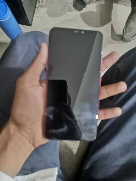 vivo y83 6/128 Rs. 9000 4