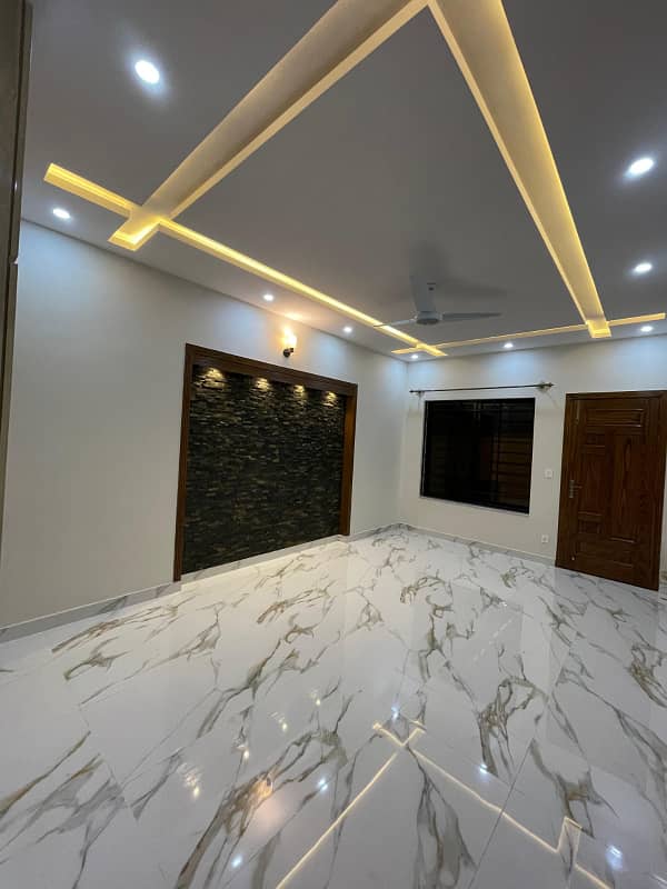 40*80 Brand new House for Rent in G-13 14