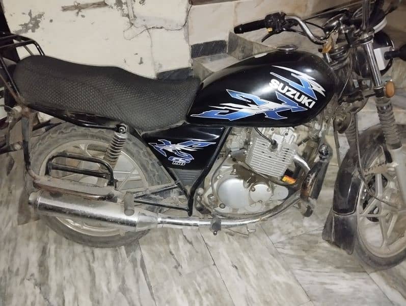 Suzuki GS150SE 1