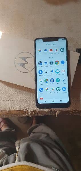 moto p30 play 4