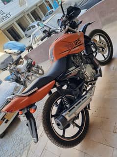 Yamaha YBR-125 G Fully loaded low mileage