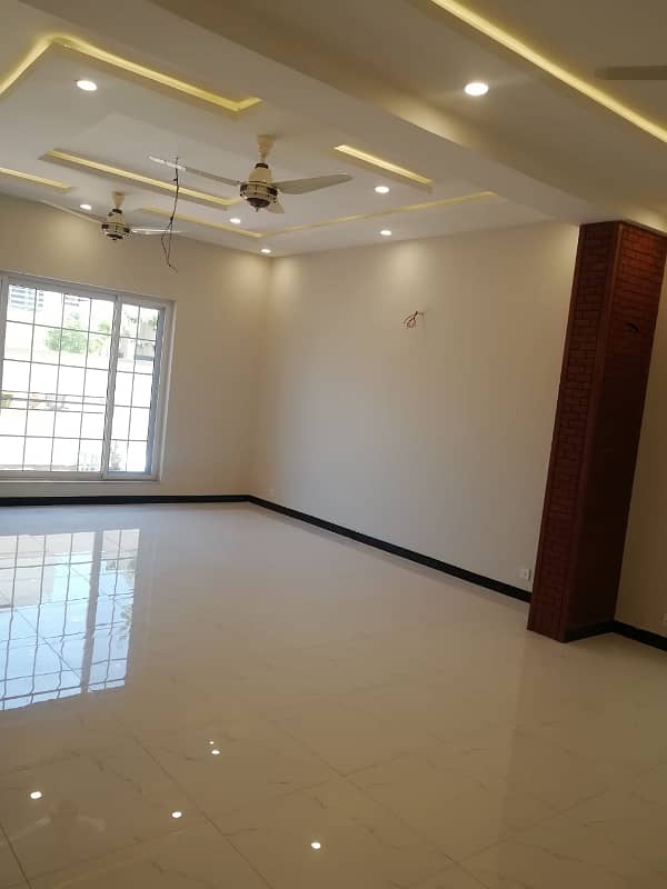 1 Kanal Brand New double storey House available for rent 28