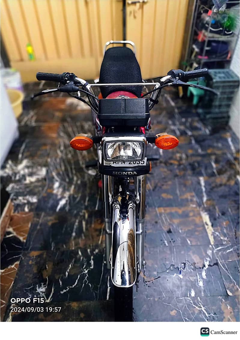 Honda CG 125 2023 3