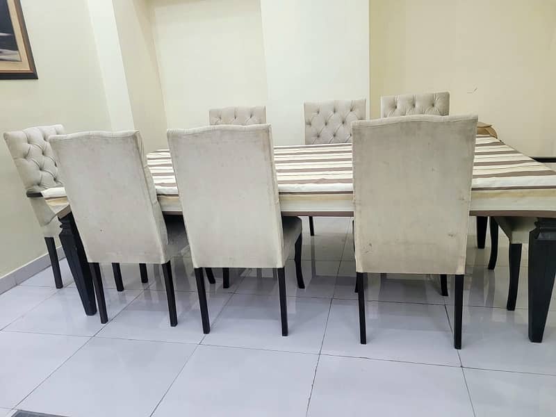 SET OF 8 CHAIRS DINNING TABLE 6