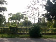 10 Marla Residential Plot For sale In Paragon City Paragon City