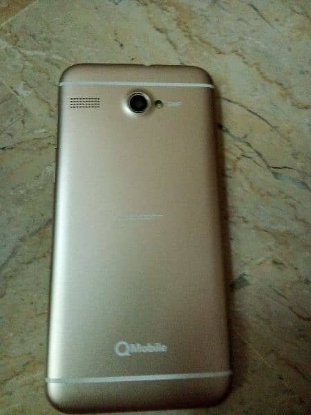 Q mobile 4