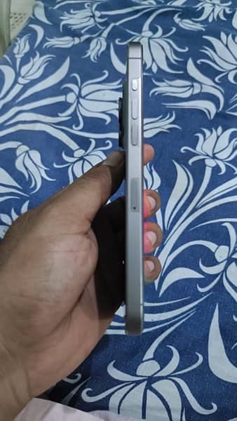 i phone 15 pro max neturl titanium 256 gb 3