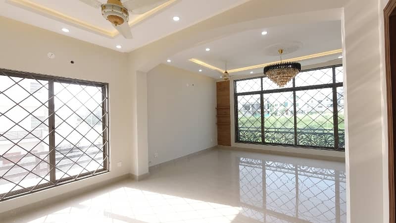 1 Kanal Brand New House For Sale 31