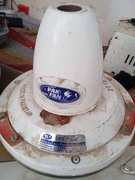 celling fan ok condition copper men 4