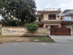 1 Kanal House For sale In Beautiful Marghzar Officers Colony