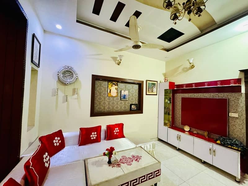 Ideally Located House For sale In Lalazaar Garden Available 13