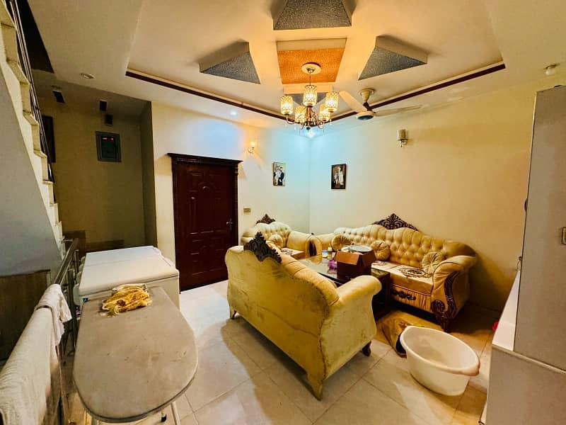 Ideally Located House For sale In Lalazaar Garden Available 18