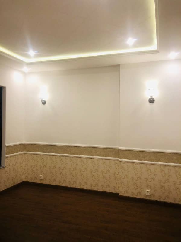 10Marla Upper Portion in KB colony For Rent On Prime location 2