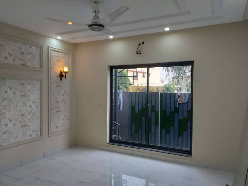 10Marla Lower portion with Gas in KB colony For Rent 14