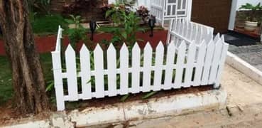 white fence wood