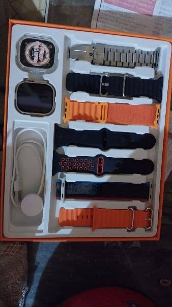 Fendior S100 Ultra 7 in 1 Staps Smart Watch only Box open 3