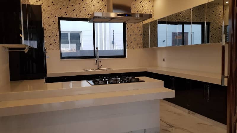 Ready To rent A Upper Portion 1 Kanal In DHA Phase 8 Lahore 2