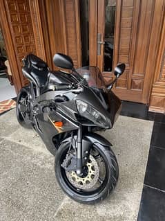 yamaha R1