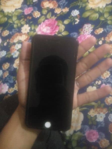 Iphone 8 plus all sim working black colur 3