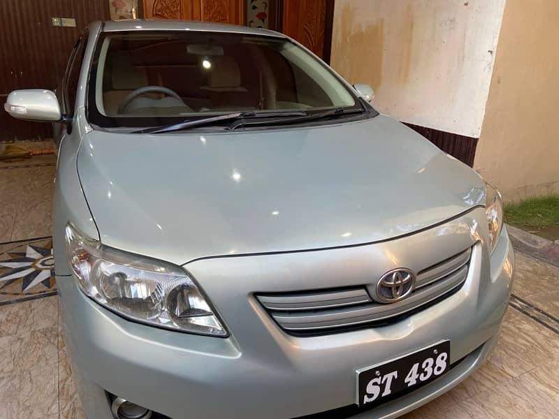 Toyota Corolla Altis 2010 3