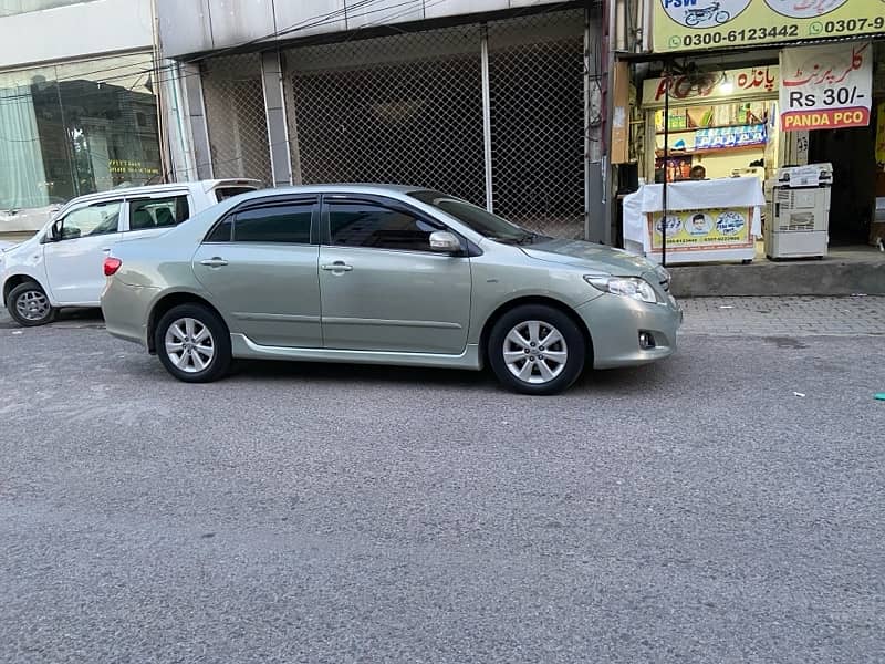 Toyota Corolla Altis 2010 5