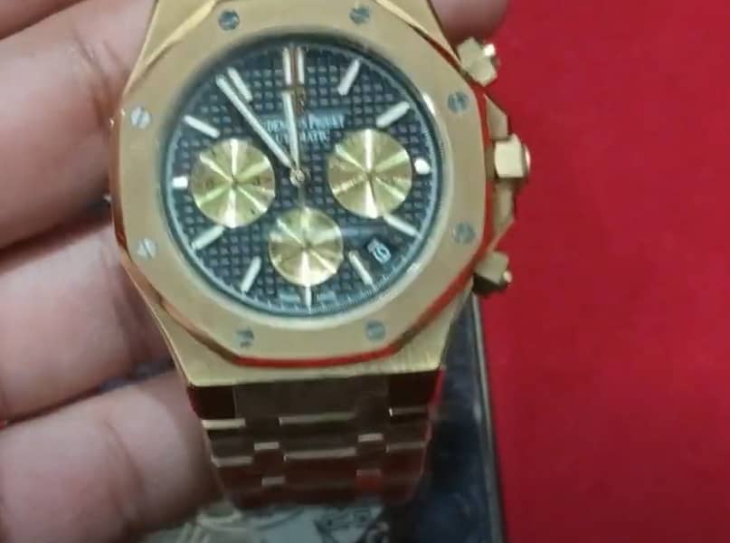 AP Watch Audemars Piguet Royal Oak Chrono Gold 3