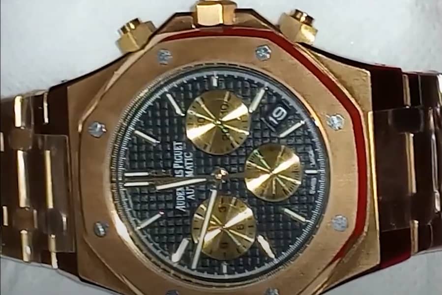 AP Watch Audemars Piguet Royal Oak Chrono Gold 9