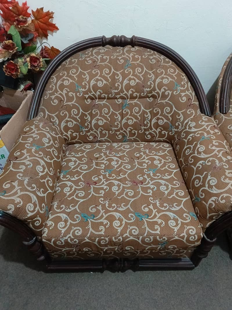 5 seater sofa , good condition 1