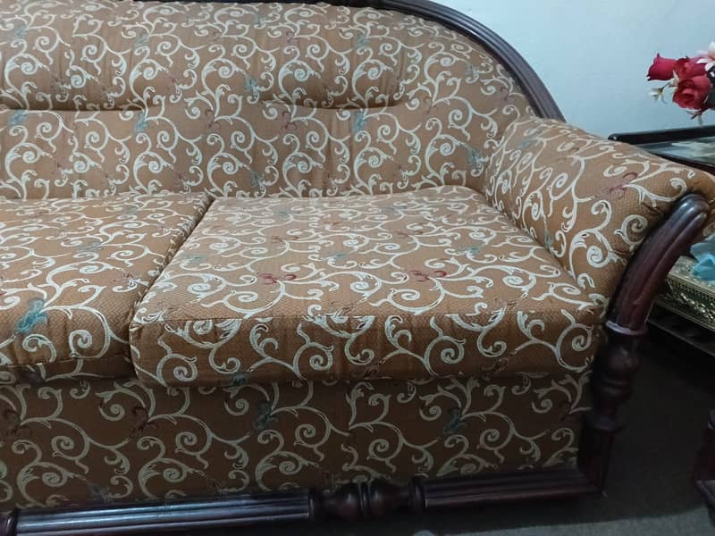 5 seater sofa , good condition 4