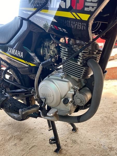 Yamaha YBR 125G 2020 Black 6