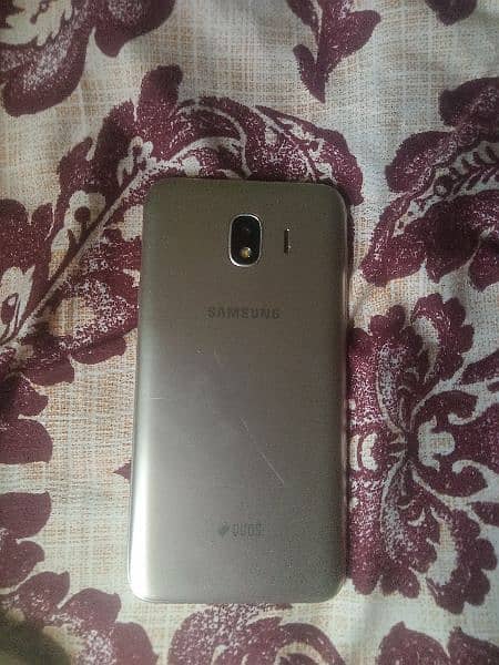 Samsung Galaxy J7 ha 8