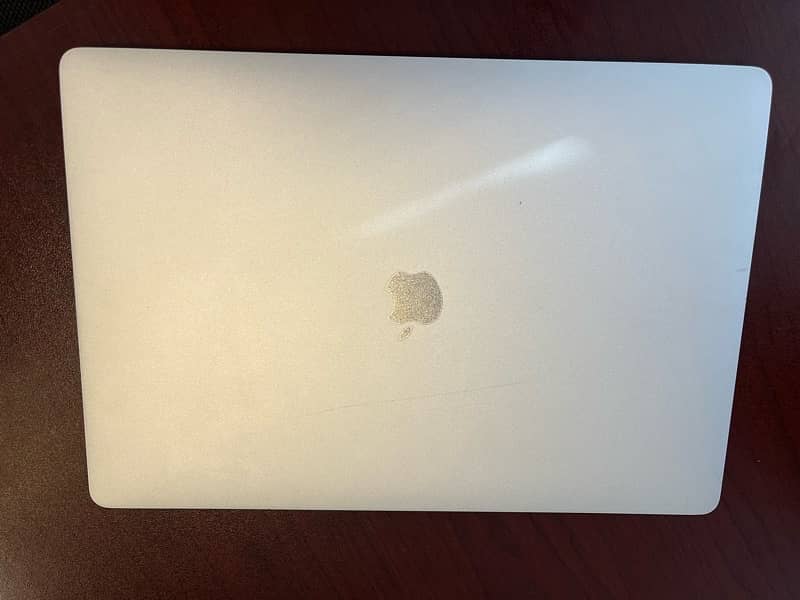 MacBook Pro 2019 Core i9-9th gen 16" 32GB RAM 10