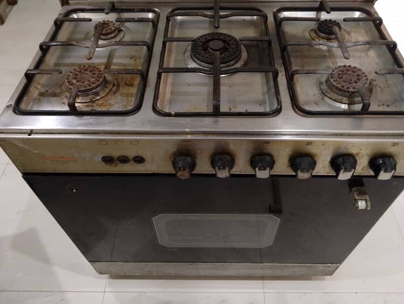 Corona C351 5 Burner Stove 1