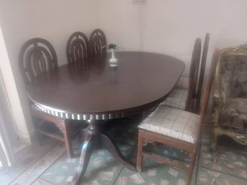 Dining table of pure wood 2