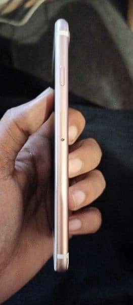 Iphone 7 With Box PTA Approved 3