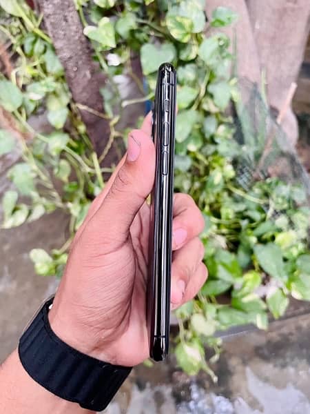 iphone 11  pro 256 jv nonpta 3