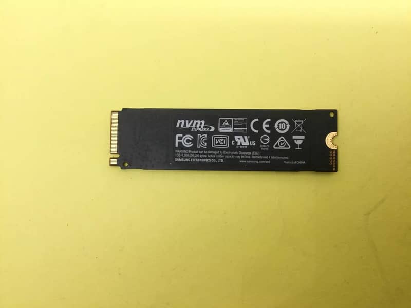 SAMSUNG SSD 970 EVO 1TB PCIe Gen 3.0 x4 NVMe M. 2 2280 1