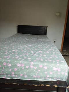 SINGLE BED WITH MATTRESS 0